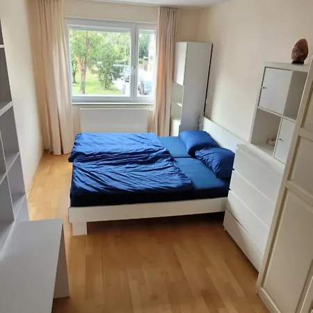 Doppelbettzimmer In Der Naeche Von Olympiapark Und Bmw * München