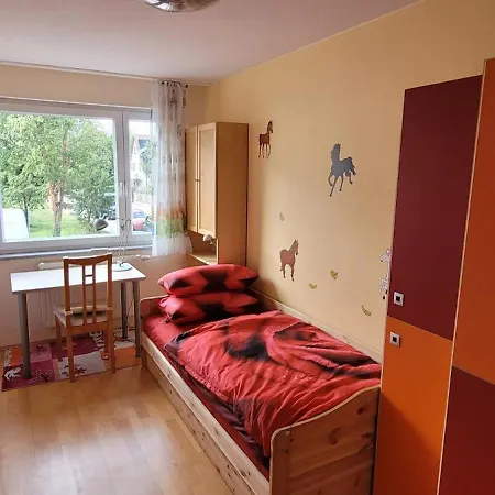Séjour chez l'habitant Doppelbettzimmer In Der Naeche Von Olympiapark Und Bmw Munich